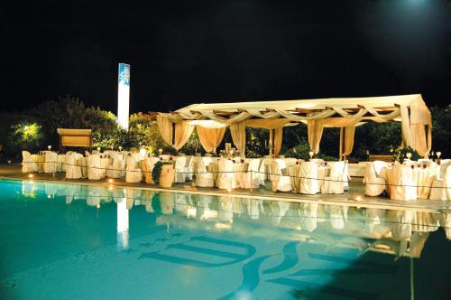 Bazén v ubytování Hotel Nettuno nebo v jeho okolí