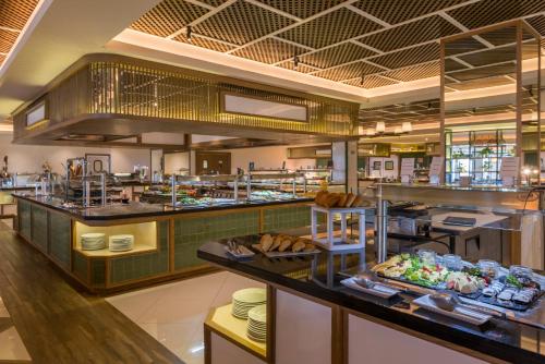 Mad på resortet eller i nærheden