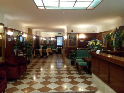 Gallery image of Hotel Diana in Venice