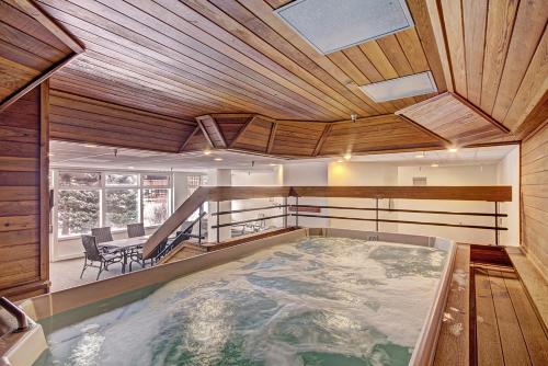 Gambar di galeri bagi Vs436H Village Square Hotel Room di Copper Mountain
