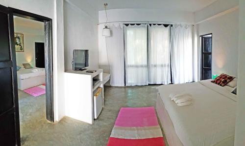 โทรทัศน์และ/หรือระบบความบันเทิงของ Vorona Resort