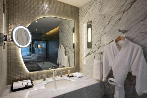 Koupelna v ubytování Hyatt Regency Ludhiana