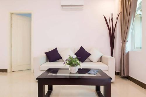 Ruang duduk di La Belle Residence