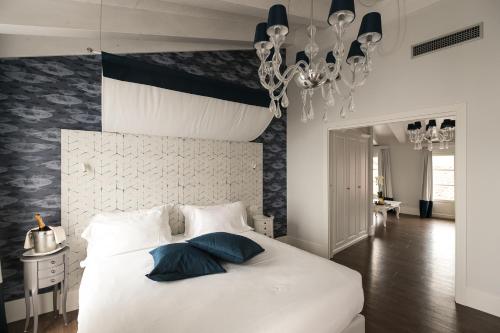 Tempat tidur dalam kamar di Belvedere
