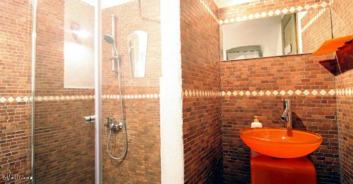 A bathroom at Stecadó Casté - Dimora storica nel cuore del paese