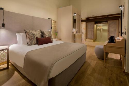 ELG Contessa Boutique Hotel