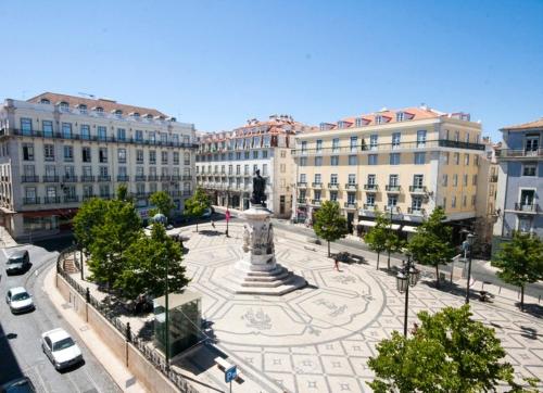 Three bedroom apartment in historical centre -Bairro Alto