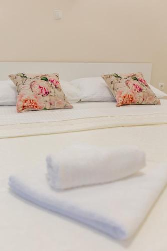Postel nebo postele na pokoji v ubytování Apartmani Kristijan