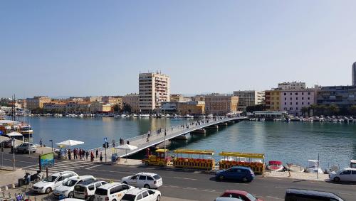 Apartment Domalu Old Town