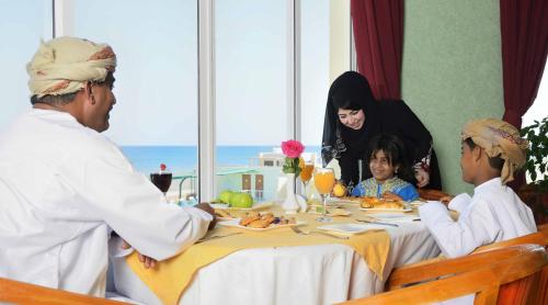Clientes alojados en Resort Sur Beach Holiday