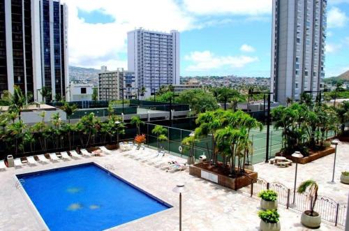 Vista de la piscina de Waikiki Sunset Apartment o alrededores