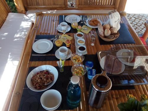Breakfast options na available sa mga guest sa Casa das Estevas