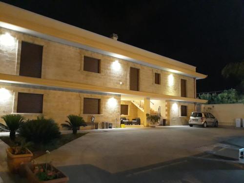 Budova, kde se aparthotel nachází