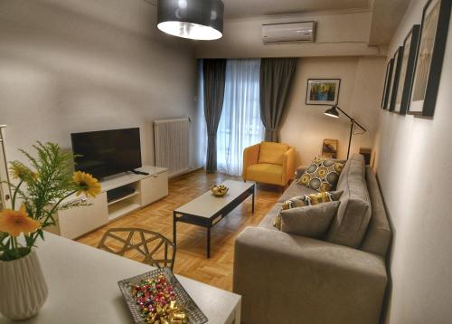 Top Koukaki Location 3rd floor 2bdr