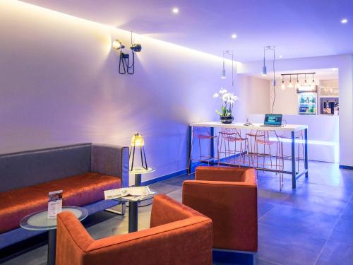 Кухня или мини-кухня в Mercure Paris Malakoff Parc des Expositions
