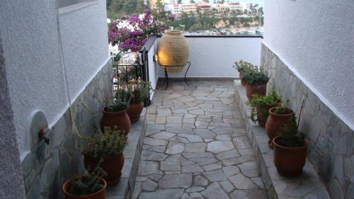Μπαλκόνι ή βεράντα στο Captain George's Apartments