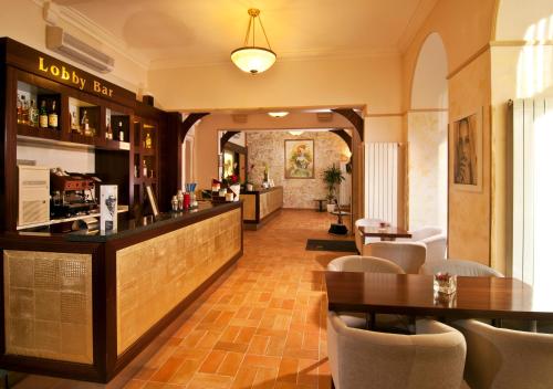 Lounge nebo bar v ubytování Hotel Praga 1