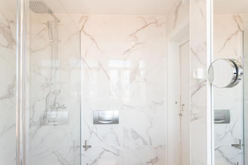 Alfama Vintage Studio Apartment w/ RiverView - by LU Holidays