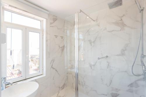 Alfama Vintage Studio Apartment w/ RiverView - by LU Holidays