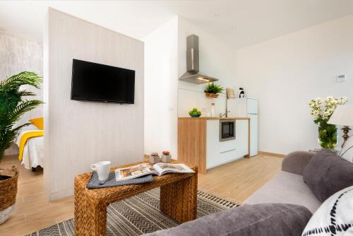 Azafran Suites