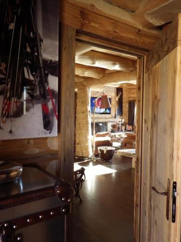 Gambar di galeri bagi Chalet de luxe "Lodge des Sens" - Jacuzzi & Sauna - 12 pers di Bolquere Pyrenees 2000