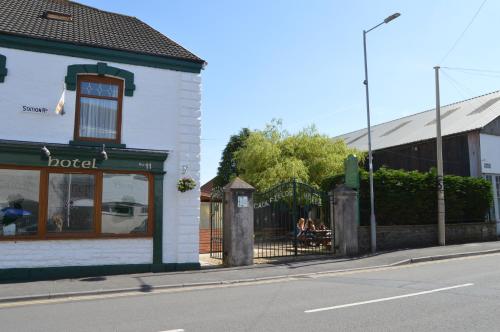 Φωτογραφία από το άλμπουμ του Caulfields Hotel σε Burry Port