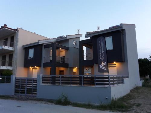 Gallery image of V Luxury Apartments in Siviri