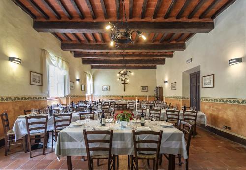 Reštaurácia alebo iné gastronomické zariadenie v ubytovaní Casa Diocesana di Lucca