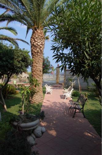 Gallery image of Le Zagare apartments in SantʼAlessio Siculo