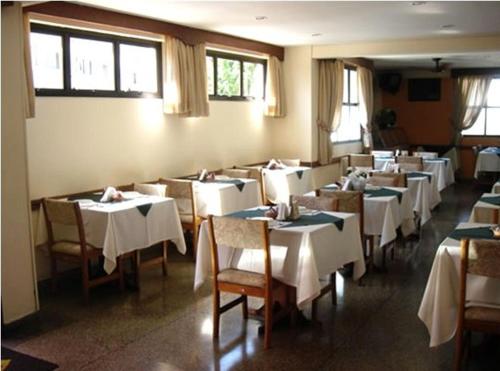 Hotel Real Parkにあるレストランまたは飲食店