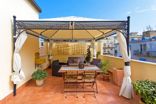 Μπαλκόνι ή βεράντα στο La terrazza del Sole B&B