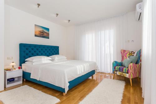 Posteľ alebo postele v izbe v ubytovaní Villa Sweet Home Marija With Heated Pool