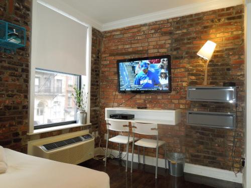 East Village Hotel Image