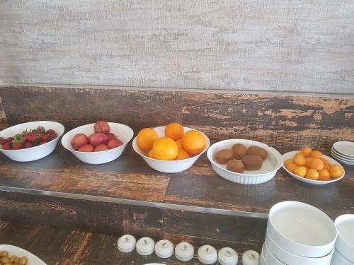 ホテルの敷地内または近くでの食事または食べ物