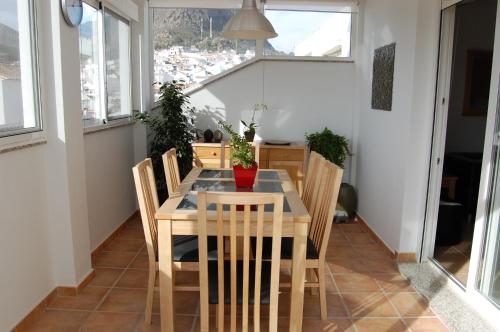 Gambar di galeri bagi The Penthouse di Alora