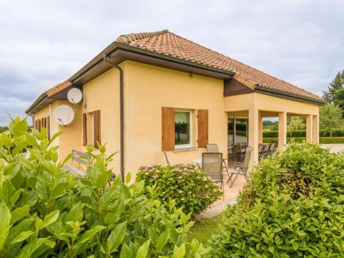 Holiday Home in Aquitaine near Dordogne River
