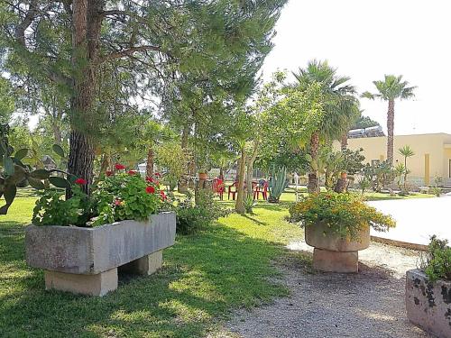 Κήπος έξω από το Masseria Don Egidio