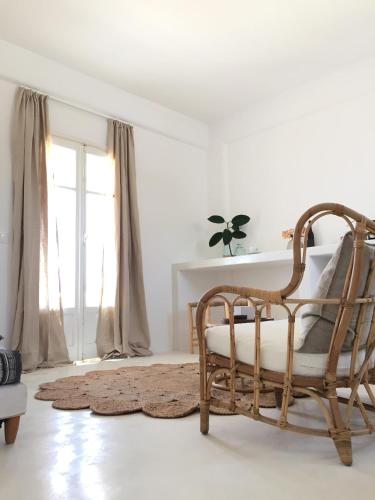 Gallery image of Island White in Agios Georgios