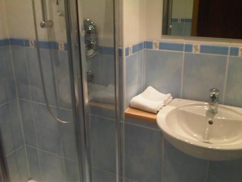 Bathroom sa Sky Lodge Perth