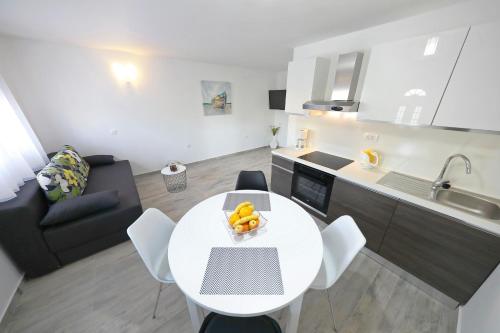 Gallery image of Apartmani NEVA, Pridraga in Pridraga