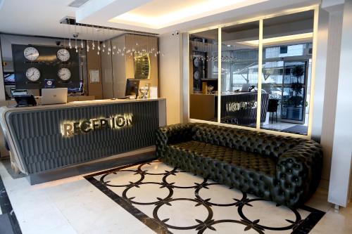 Un lugar para sentarse en Seven Deep Hotel
