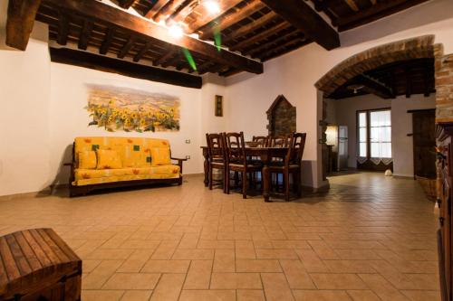 Ruang duduk di Le Dame del Borgo