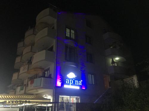 Το κτήριο όπου στεγάζεται  το δωμάτιο σε οικογενειακή κατοικία