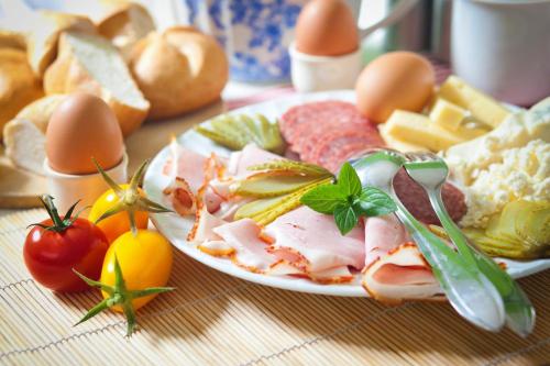 Jídlo v hotelu nebo okolí