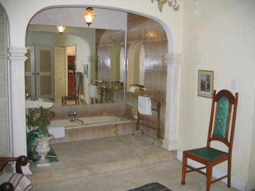 Gallery image of Villa Victoria executive Guest House in Benoni