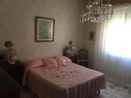 
Letto o letti in una camera di White and pink rooms
