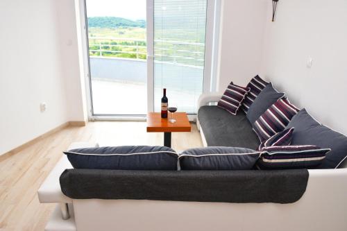 Χώρος καθιστικού στο Apartmani Niko