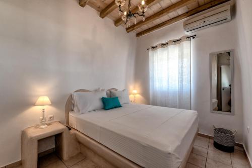 Cama o camas de una habitación en Blue Serenity Villa