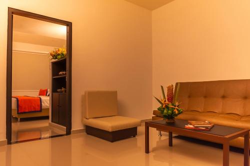 Zona de estar de Hotel Yalconia