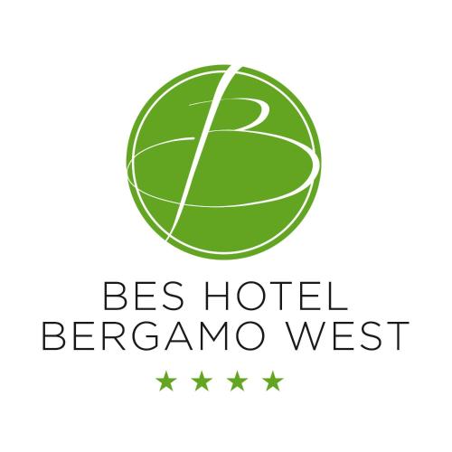 a green tennis ball with the words be hotel berremo west at Bes Hotel Bergamo Ovest in Mozzo